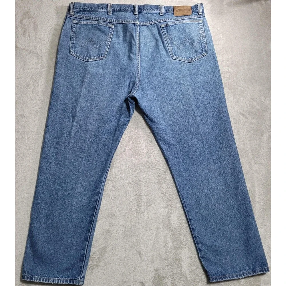Wrangler Rugged Wear Jeans Mens 44x30 Blue Wash Straight Denim Cotton 39802PW